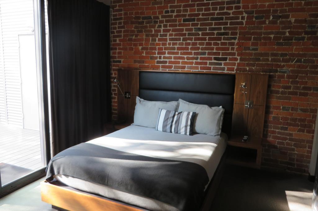 St. Paul Hotel Вустер Экстерьер фото