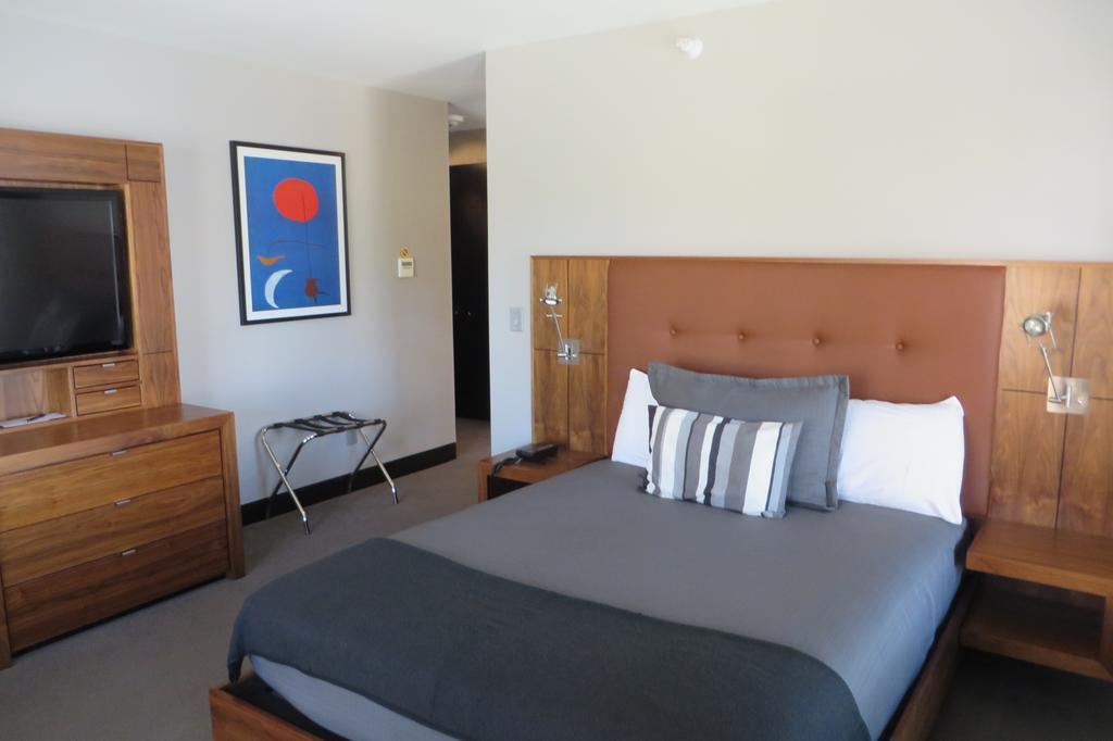 St. Paul Hotel Вустер Экстерьер фото